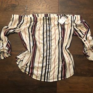 Off the shoulder stripe quarter sleeve shirt